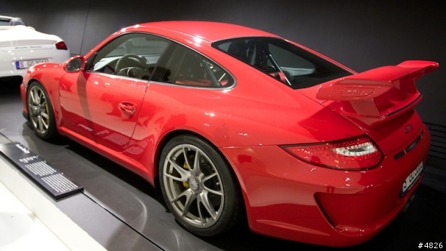 保時捷 博物館 新館 一日遊 PORSCHE Museum Stuttgart