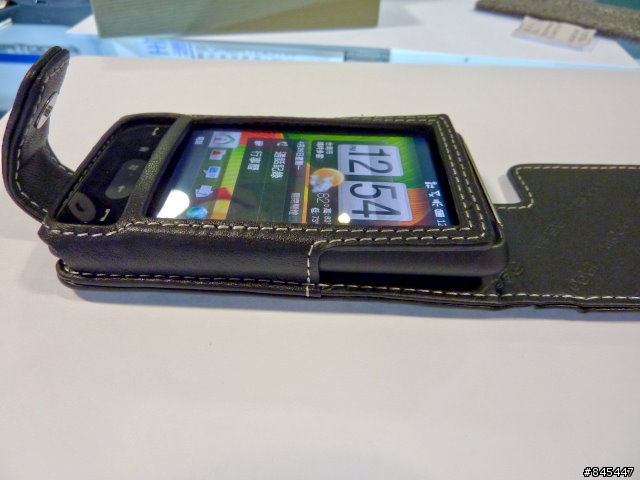 分享~HTC HD mini 專用款皮套 PDair 出品的喔!!