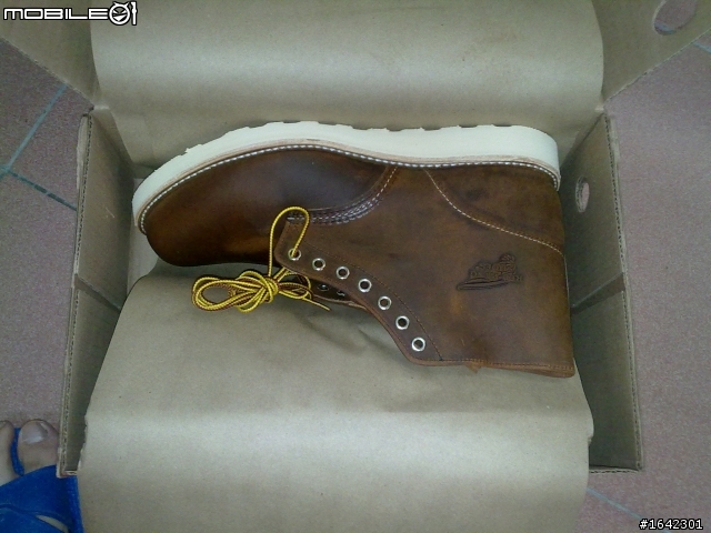 【簡易開箱文】 :人生的第一雙 RED WING 9111