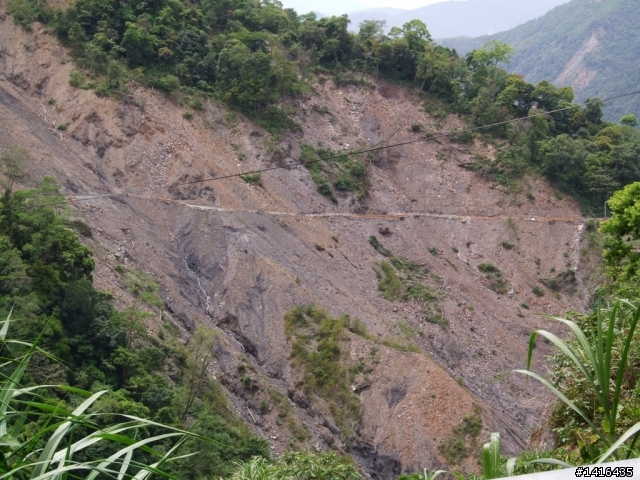老兵不死之15年巡弋125穿越力行產業道路