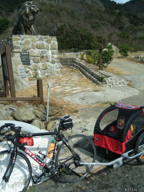 吉布+小威的南台灣自行車+拖車大暴走(墾丁→高雄122Km)