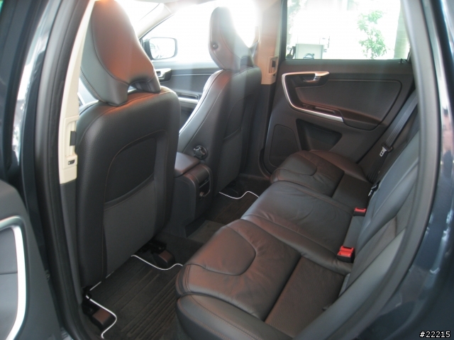 XC60 開箱文 平常看大家的開箱流口水 總算該我了