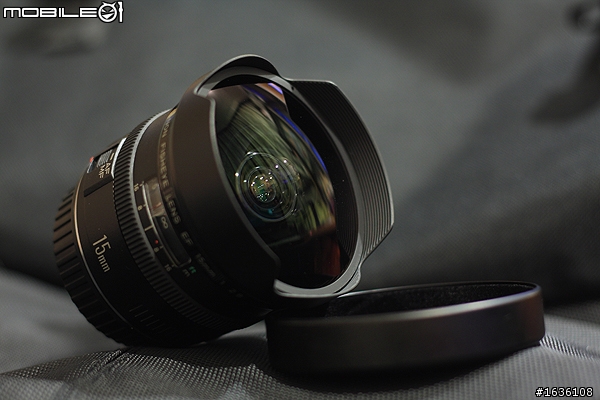新手開箱,FISHEYE LENS EF 15mm 1:2.8