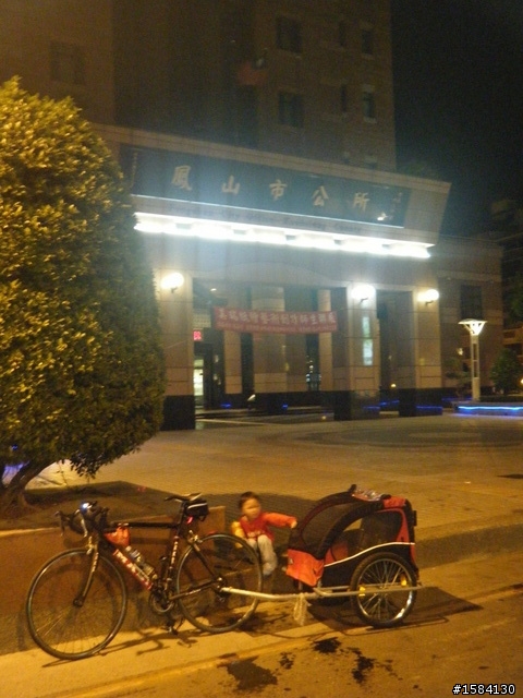 吉布+小威的南台灣自行車+拖車大暴走(墾丁→高雄122Km)
