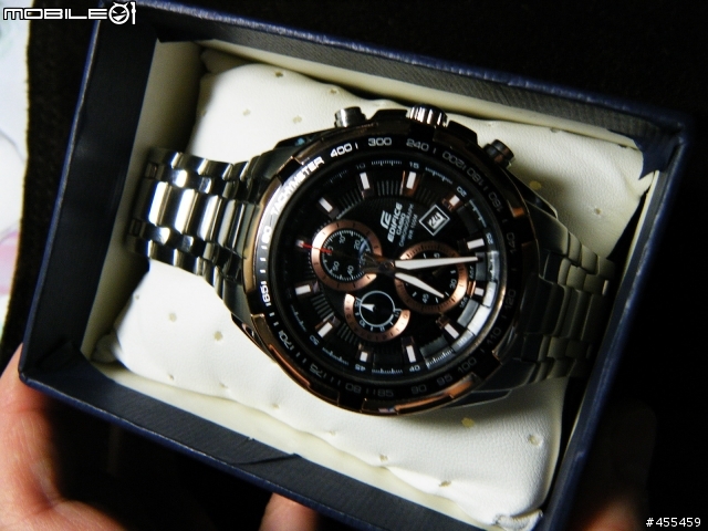 【小小開箱】CASIO EDIFICE玫瑰金框黑面三眼大尺寸賽車錶