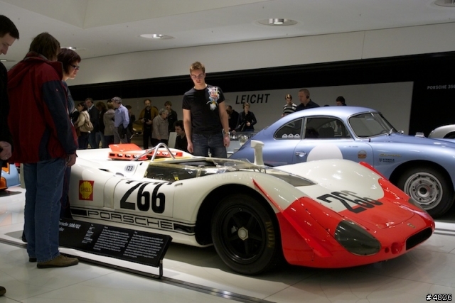 保時捷 博物館 新館 一日遊 PORSCHE Museum Stuttgart