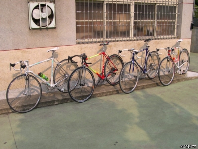 鳳山寺自行車展(每逢晴天假日都有展出)歡迎參觀~