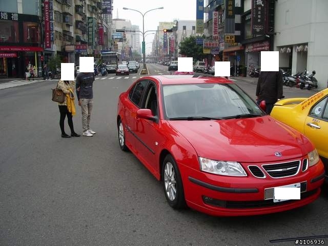 天呀! 車子被計程車撞上 (04/13 更新)