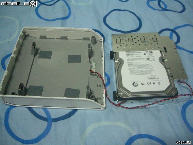 SEAGATE FreeAgent Desk 1T "開"箱 之一"指"神功