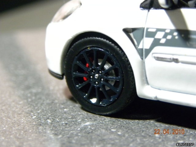 Renault 2006 F1 世界冠軍 Megane II & Clio RS紀念樣式開箱