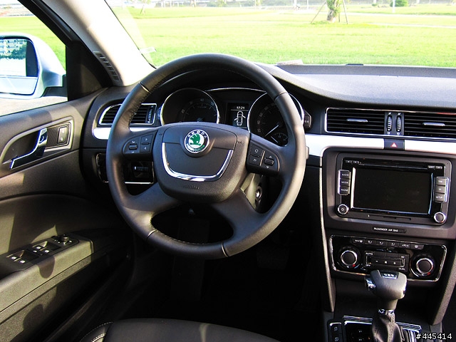 Skoda Superb 1.8TSI簡單開箱