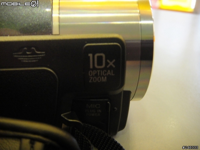 SONY HDR-CX550V 不專業開箱文(圖多)