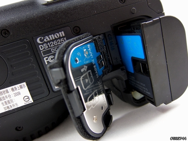 Canon EOS 7D - Canon APS-C片幅機皇開箱與心得~