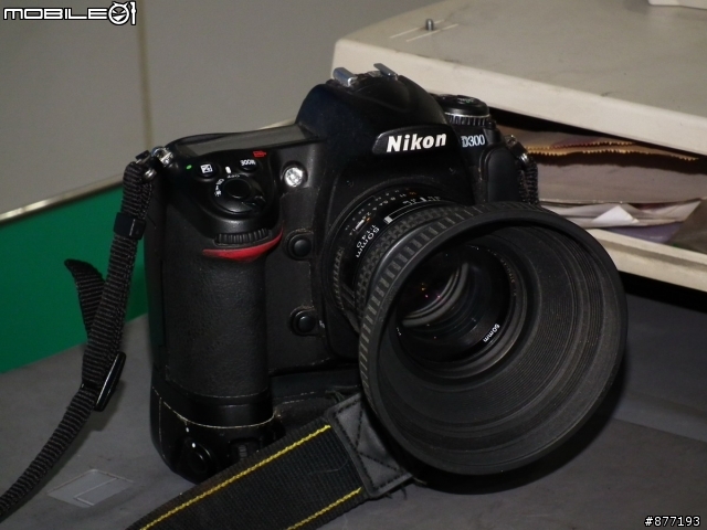 感謝女皇大人贊助 Fujifilm HS10簡單開箱