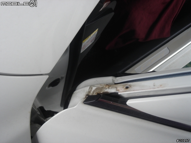 TOYOTA高品質=四個車門都爛掉(7/3更新再度生鏽)和泰沒救了!!