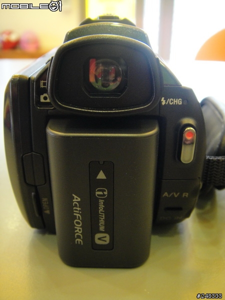 SONY HDR-CX550V 不專業開箱文(圖多)