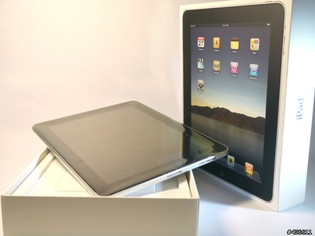 不勸敗~不專業~開箱文~Ipad WiFi16G版+ipad專用Case~持續增加評論~~