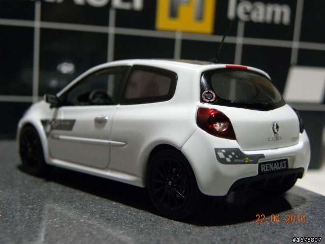 Renault 2006 F1 世界冠軍 Megane II & Clio RS紀念樣式開箱