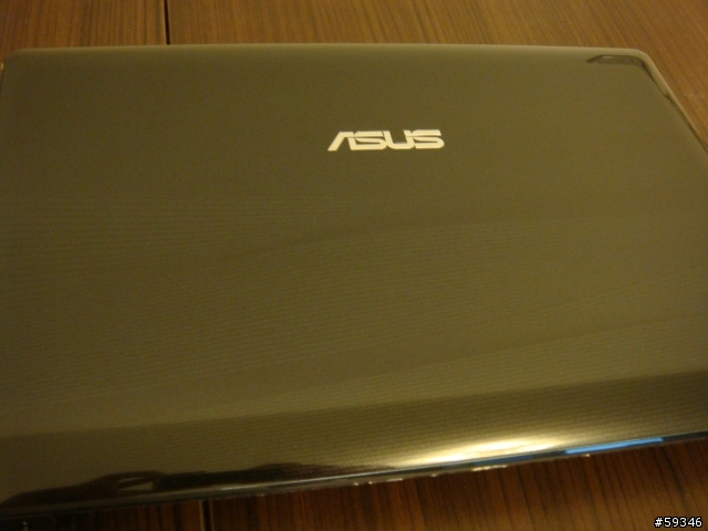 (開箱)ASUS A42JV Core i5-520 + Nv GT335M 1G ~就是要這兩張貼紙
