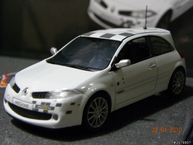 Renault 2006 F1 世界冠軍 Megane II & Clio RS紀念樣式開箱