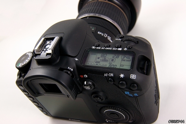 Canon EOS 7D - Canon APS-C片幅機皇開箱與心得~