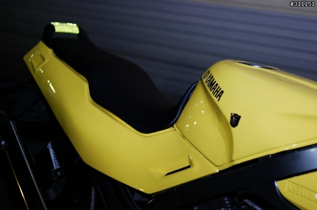 我的TransformerXYamaha FZXFZIIXFerrari