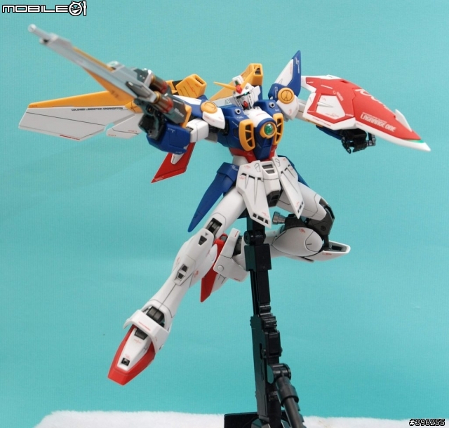【作品分享】MG 1/100 Wing Gundam SOLO秀~ 感動登場!