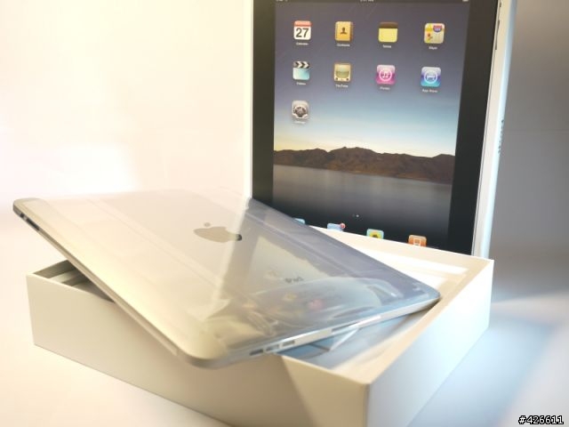 不勸敗~不專業~開箱文~Ipad WiFi16G版+ipad專用Case~持續增加評論~~