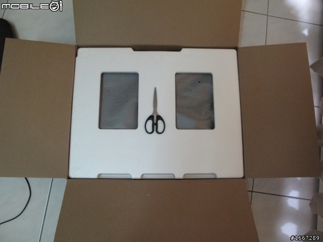 ASUS MS238H 不怎麼優的開箱文....
