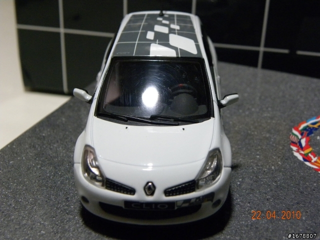 Renault 2006 F1 世界冠軍 Megane II & Clio RS紀念樣式開箱