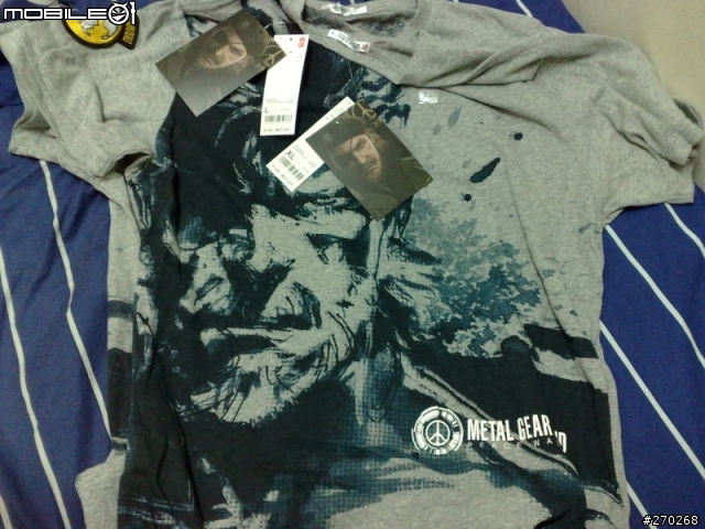 UNIQLO 聯名款 UT 簡易開袋..... XD