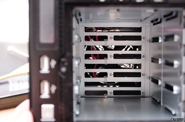 Thecus NAS N4200開箱
