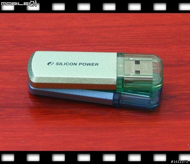 【16G炫彩隨身碟開箱】我姐仔宏碁豹紋機的新寵:廣穎電通Helios 101