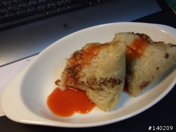 去餐廳吃飯,都給10%服務費了你會還留小費嗎...