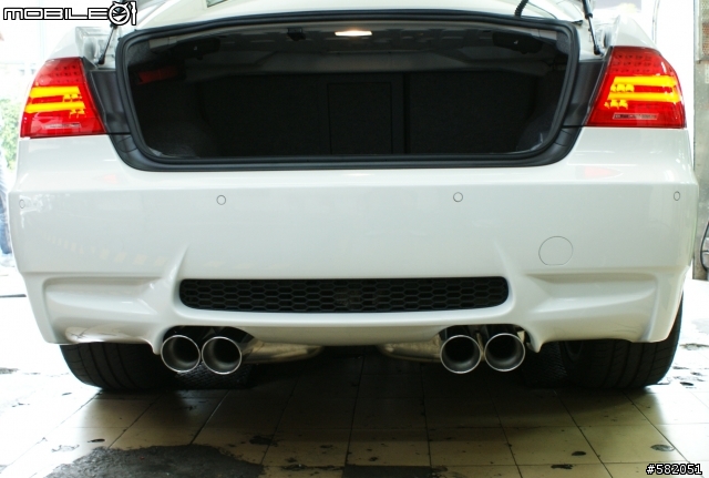 2010 小改款 E92 M3 開箱文~(7/5新增排氣管改裝分享)