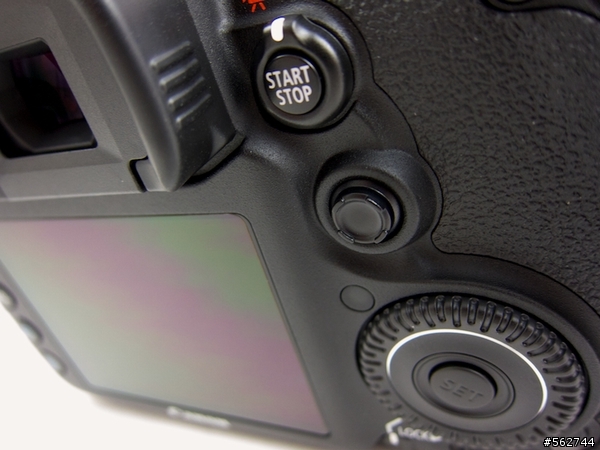 Canon EOS 7D - Canon APS-C片幅機皇開箱與心得~