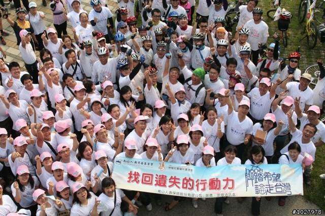 【花東愛心快遞公益行】六人還願出發去..