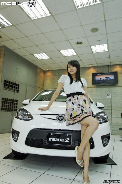 年輕的自我原色Mazda2~~圖多