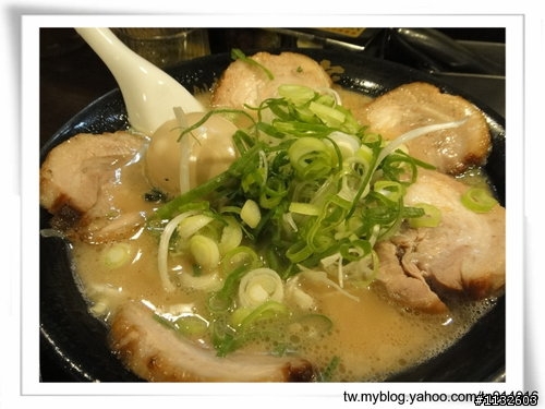 天阿怎麼那麼好吃。2010日本池袋。無敵家拉麵。(新增第二回連結在18樓)