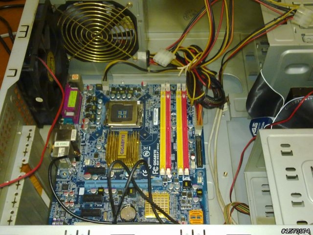 超級暴力小羊...... Intel Celron E3300 4.4GHz