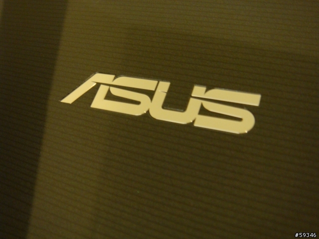 (開箱)ASUS A42JV Core i5-520 + Nv GT335M 1G ~就是要這兩張貼紙