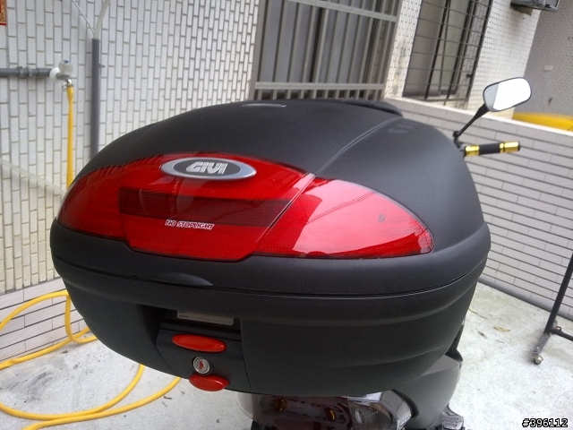 G-MAX 200小改分享第八發!! E46遠近魚眼+CNC後卡鉗+GIVI E450+內裝烤漆碳纖化