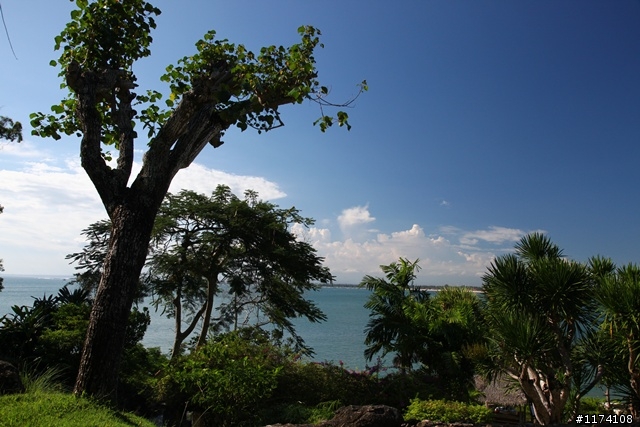 看見'峇里島'的湛藍!..歡迎各位分享鏡頭下的藍天綠地