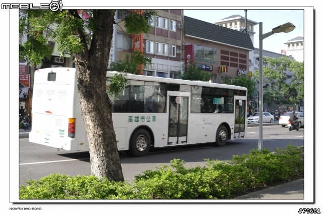 帶著我的NX10去散步。下午。