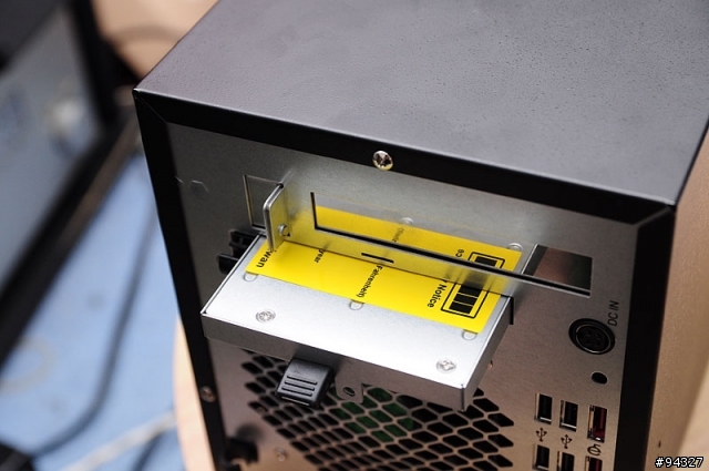 Thecus NAS N4200開箱
