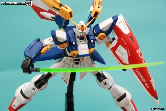 【作品分享】MG 1/100 Wing Gundam SOLO秀~ 感動登場!