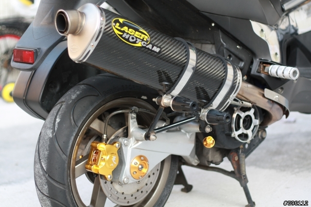 G-MAX 200小改分享第八發!! E46遠近魚眼+CNC後卡鉗+GIVI E450+內裝烤漆碳纖化