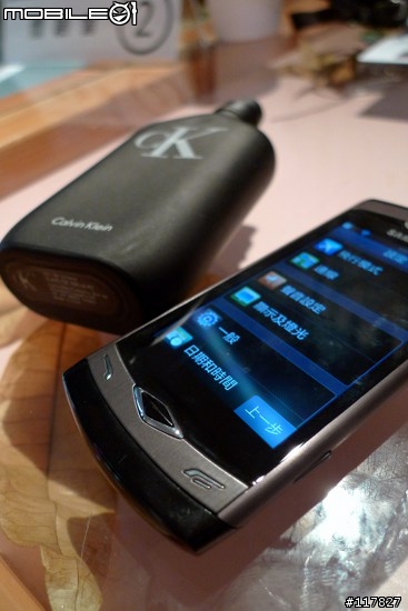 【美麗又強悍】SAMSUNG - S8500 WAVE 搶先試用報告,HOT!!