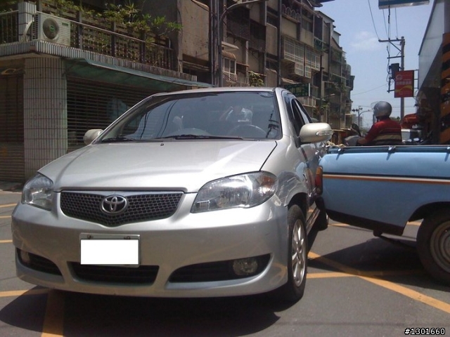 5/1發生的車禍 Vios VS 22年老車的板金