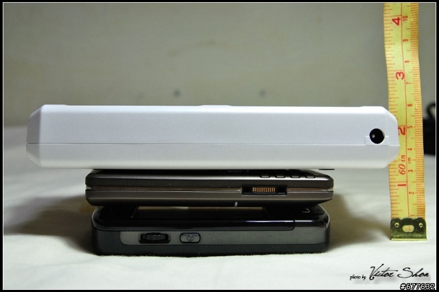 【簡易開箱】國產SAMYA M800L 八槽式充電器